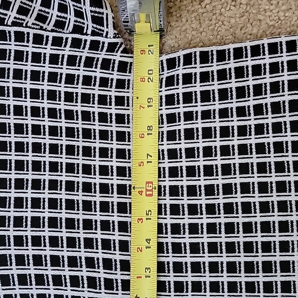 Cable & Gauge Knit Sweater - Picture 6 of 6